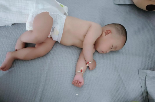 中卫宝宝短发型女